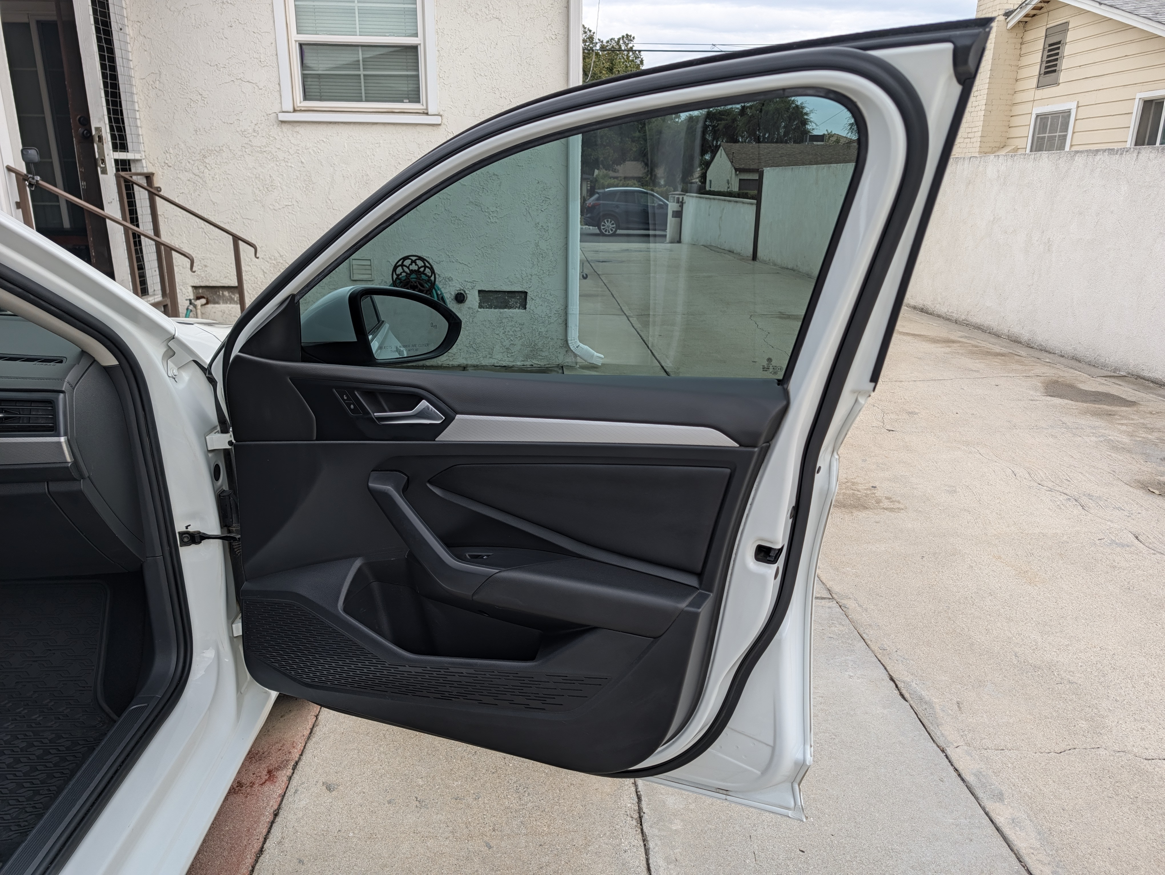 Used 2019 Volkswagen Jetta SE FWD image 19