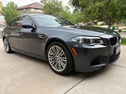 Used 2015 BMW M5 RWD image 6