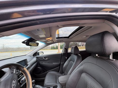 Used 2018 Hyundai Kona Limited image 6