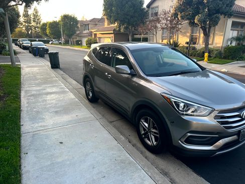 Used 2018 Hyundai Santa Fe Sport image 6