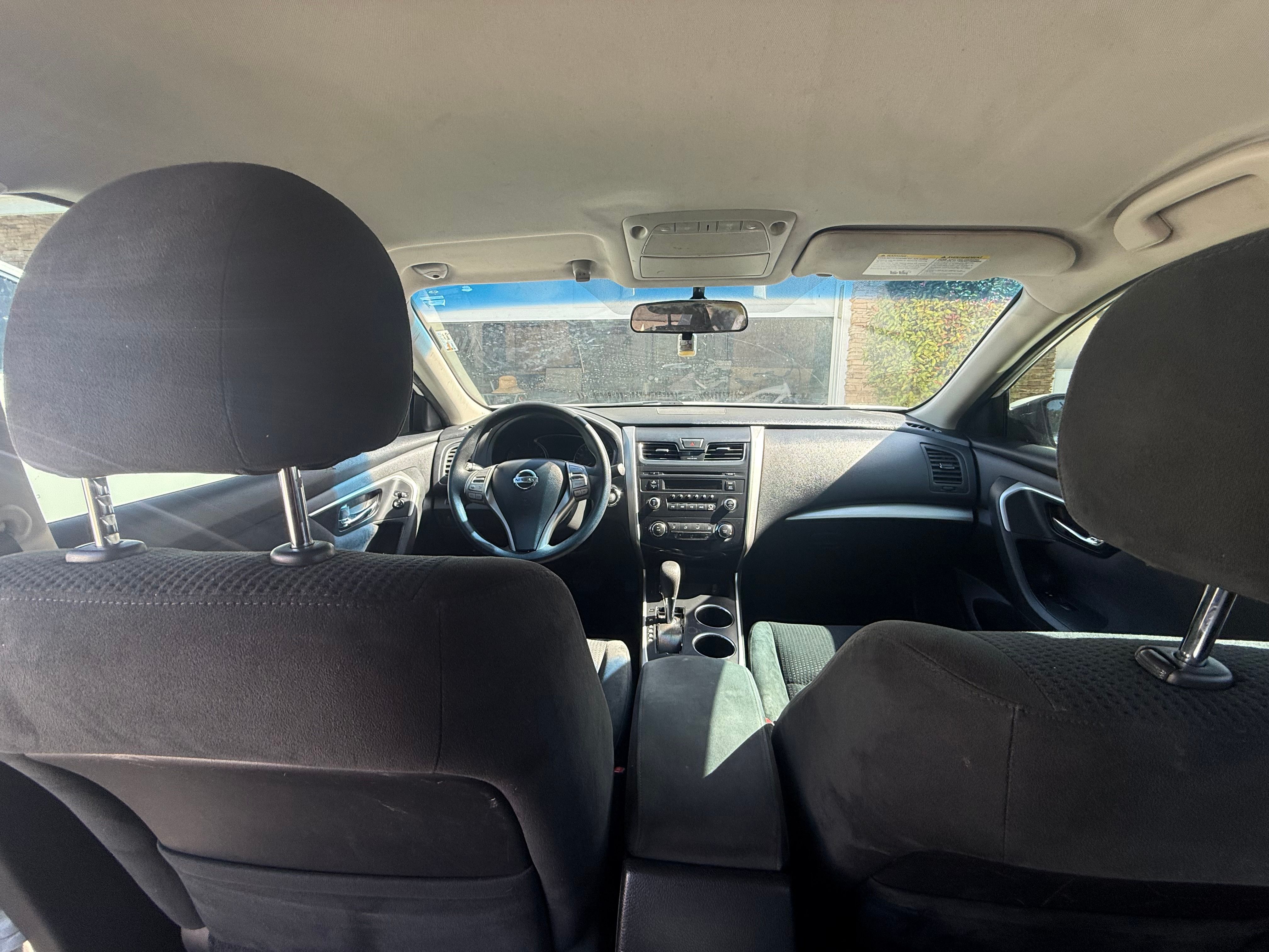 Used 2015 Nissan Altima 2.5 S w/ Sport Value Package FWD image 6