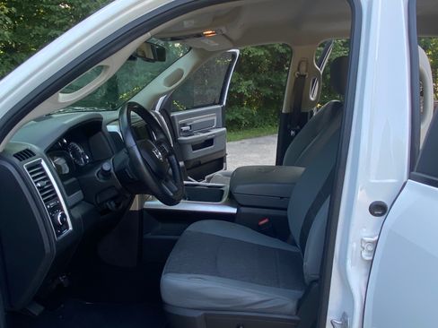 Used 2019 RAM 1500 Big Horn AWD/4WD image 16