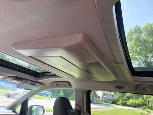 Used 2017 Toyota Sienna Limited Premium w/ Protection Package AWD/4WD image 8