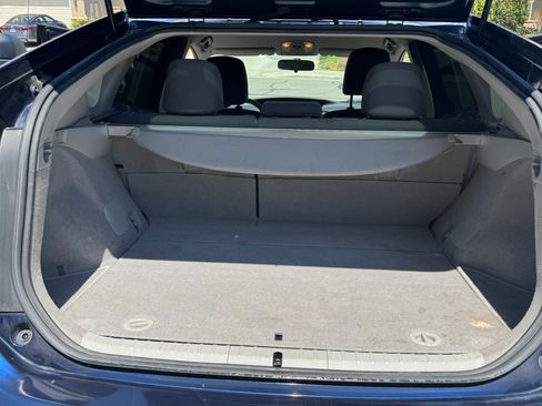 Used 2012 Toyota Prius Two FWD image 5
