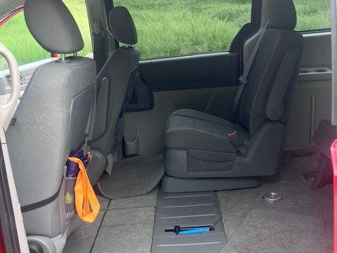 Used 2009 Dodge Grand Caravan SE FWD image 27