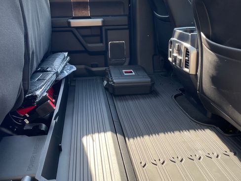 Used 2022 Ford F250 Lariat w/ Black Appearance Package AWD/4WD image 6