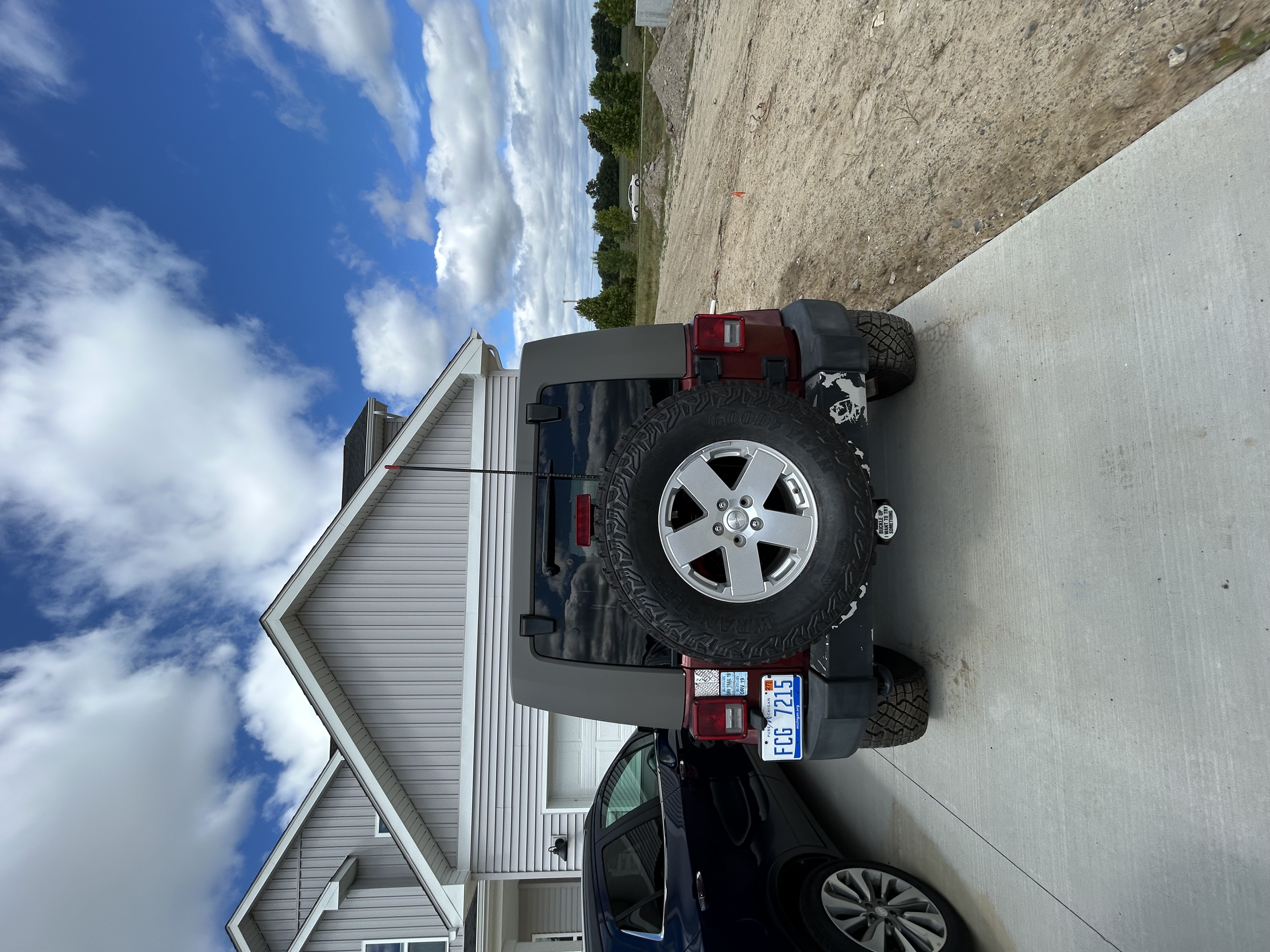 Used 2010 Jeep Wrangler Unlimited Sahara w/ Trailer Tow Group AWD/4WD image 5