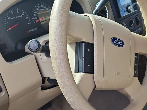Used 2004 Ford F150 XLT RWD image 8