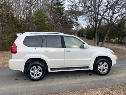 Used 2004 Lexus GX 470 image 4