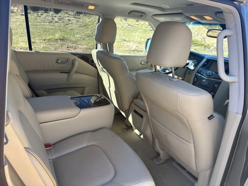 Used 2015 INFINITI QX80 4WD image 8