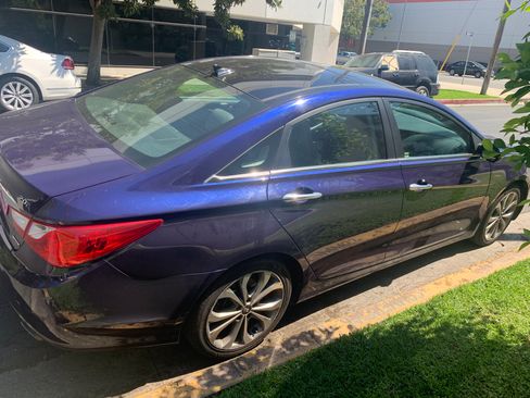 Used 2013 Hyundai Sonata Limited w/ Premium Pkg image 4