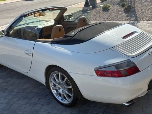 Used 2001 Porsche 911 Carrera 4 image 11