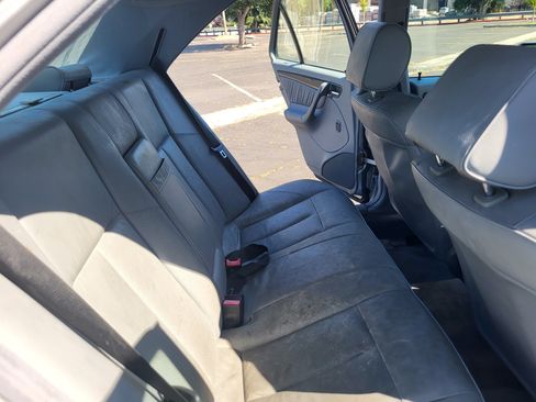 Used 2000 Mercedes-Benz C 280 Sedan image 27