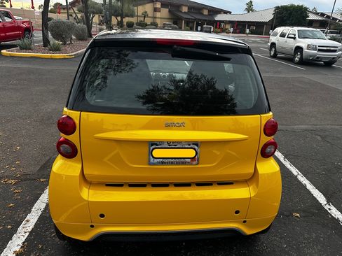 Used 2013 smart fortwo passion image 6