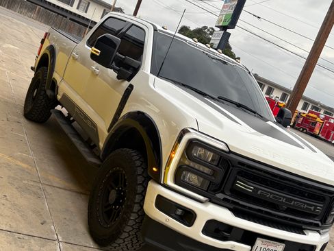 Used 2024 Ford F250 Lariat w/ Lariat Ultimate Package image 5