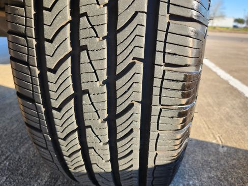 Used 2015 Nissan Frontier SV image 14