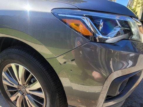 Used 2018 Nissan Pathfinder S image 4