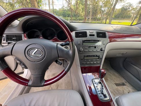 Used 2004 Lexus ES 330 image 13