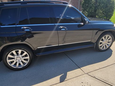 Used 2010 Mercedes-Benz GLK 350 4MATIC image 28