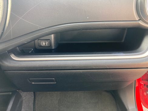 Used 2014 Toyota Prius C Three image 22