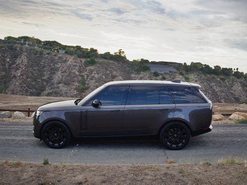 Used 2022 Land Rover Range Rover Long Wheelbase First Edition AWD/4WD image 1