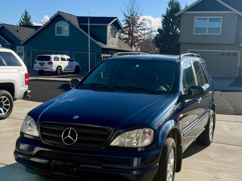 Used 1999 Mercedes-Benz ML 430 4MATIC image 1