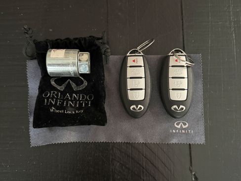 Used 2015 INFINITI Q50 Premium w/ Navigation Package image 14