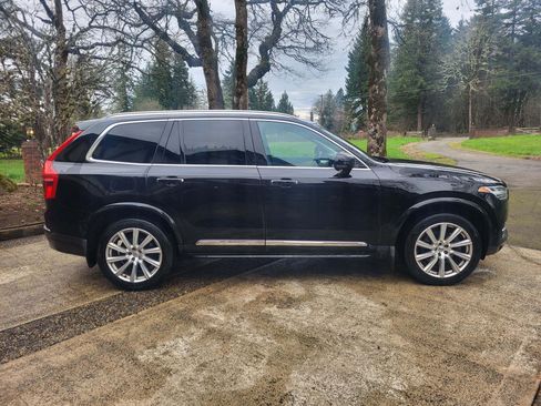 Used 2018 Volvo XC90 T6 Inscription w/ Convenience Package image 2
