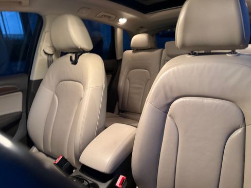 Used 2016 Audi Q5 2.0T Premium Plus w/ Technology Package image 13