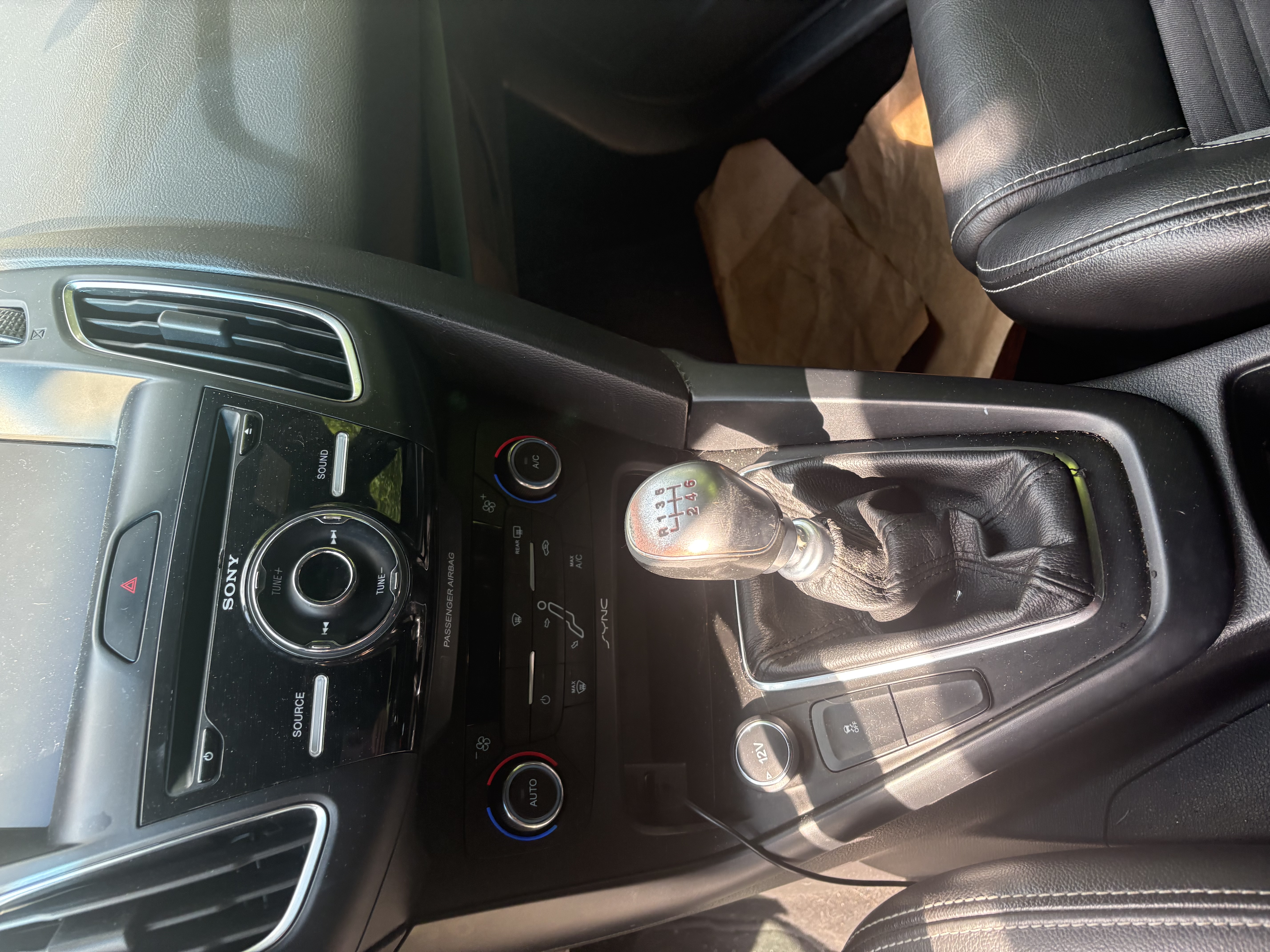 Used 2015 Ford Focus ST w/ Equipment Group 401A FWD image 6