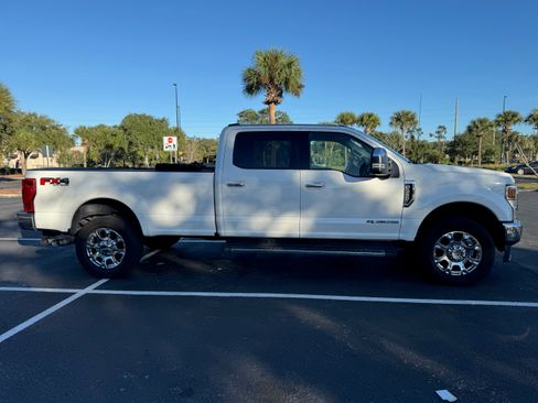 Used 2021 Ford F350 Lariat w/ Chrome Package image 4