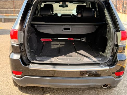 Used 2015 Jeep Grand Cherokee Limited image 9