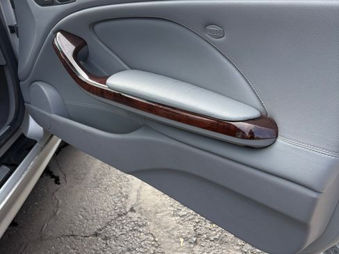 Used 2006 BMW 330Ci Convertible image 29