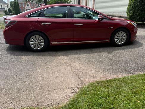 Used 2016 Hyundai Sonata SE FWD image 6
