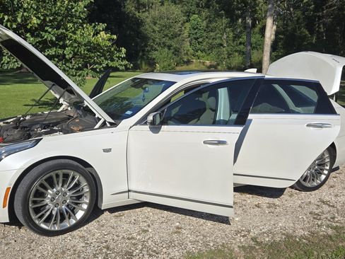 Used 2018 Cadillac CT6 Premium Luxury w/ Super Cruise Package image 2