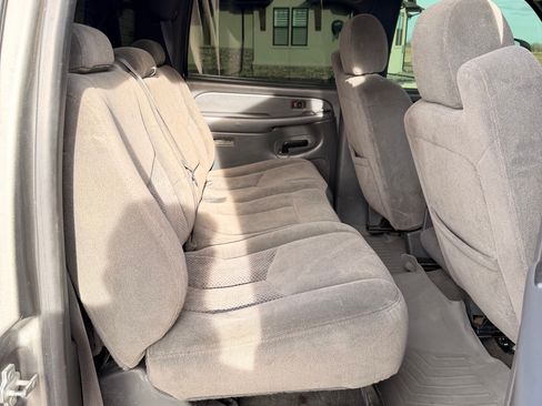 Used 2007 Chevrolet Silverado 2500 LT w/ Heavy-Duty Power Package image 6