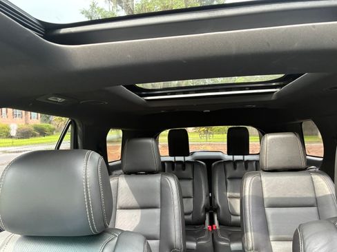 Used 2015 Ford Explorer Sport w/ Equipment Group 401A AWD/4WD image 4