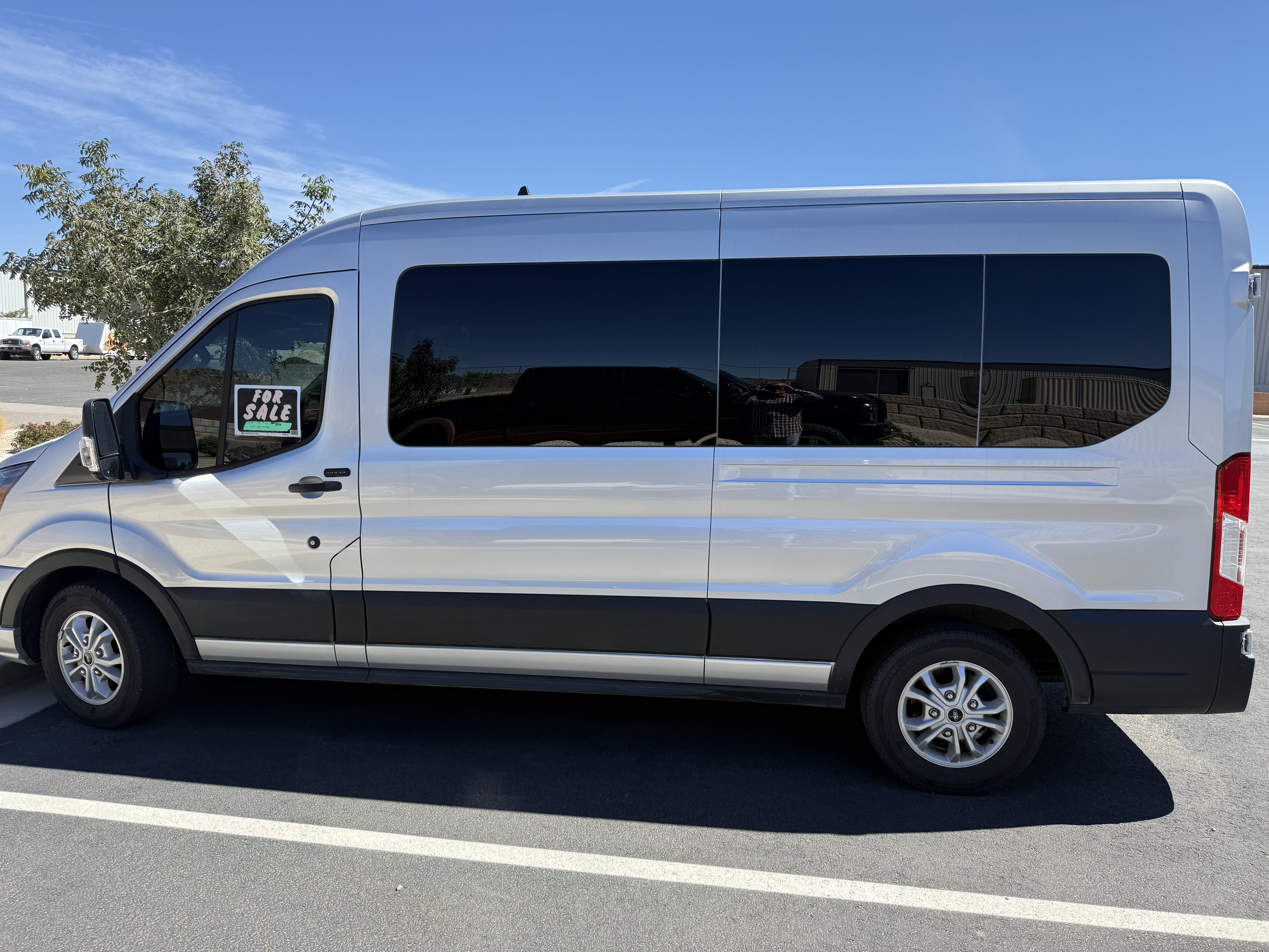 Used 2025 Ford Transit 350 XLT RWD image 1