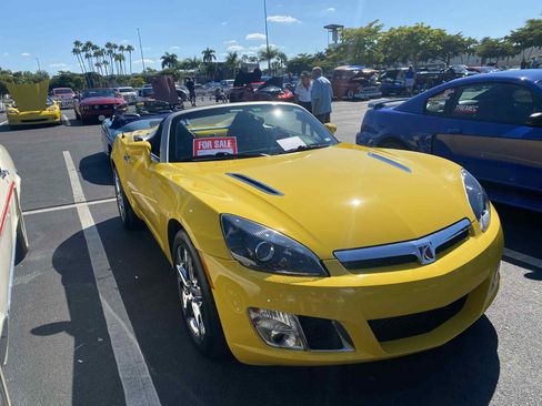 Used 2008 Saturn Sky Red Line image 2