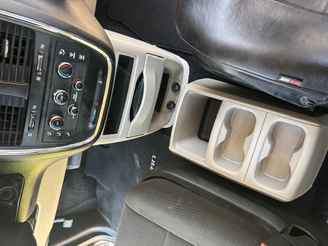 Used 2012 Dodge Grand Caravan SE FWD image 8