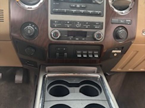 Used 2012 Ford F250 Lariat w/ Chrome Pkg image 19