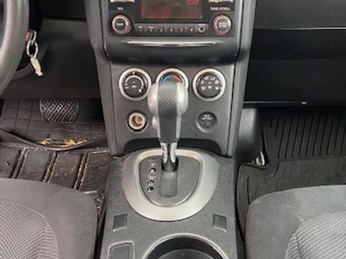 Used 2014 Nissan Rogue S w/ Convenience Package image 13