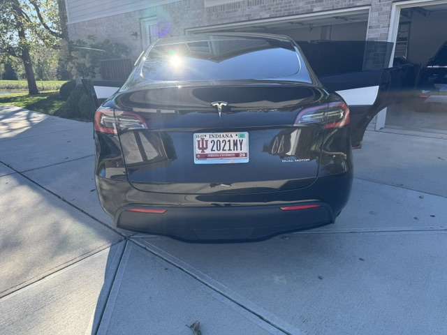 Used 2021 Tesla Model Y Long Range AWD/4WD image 9