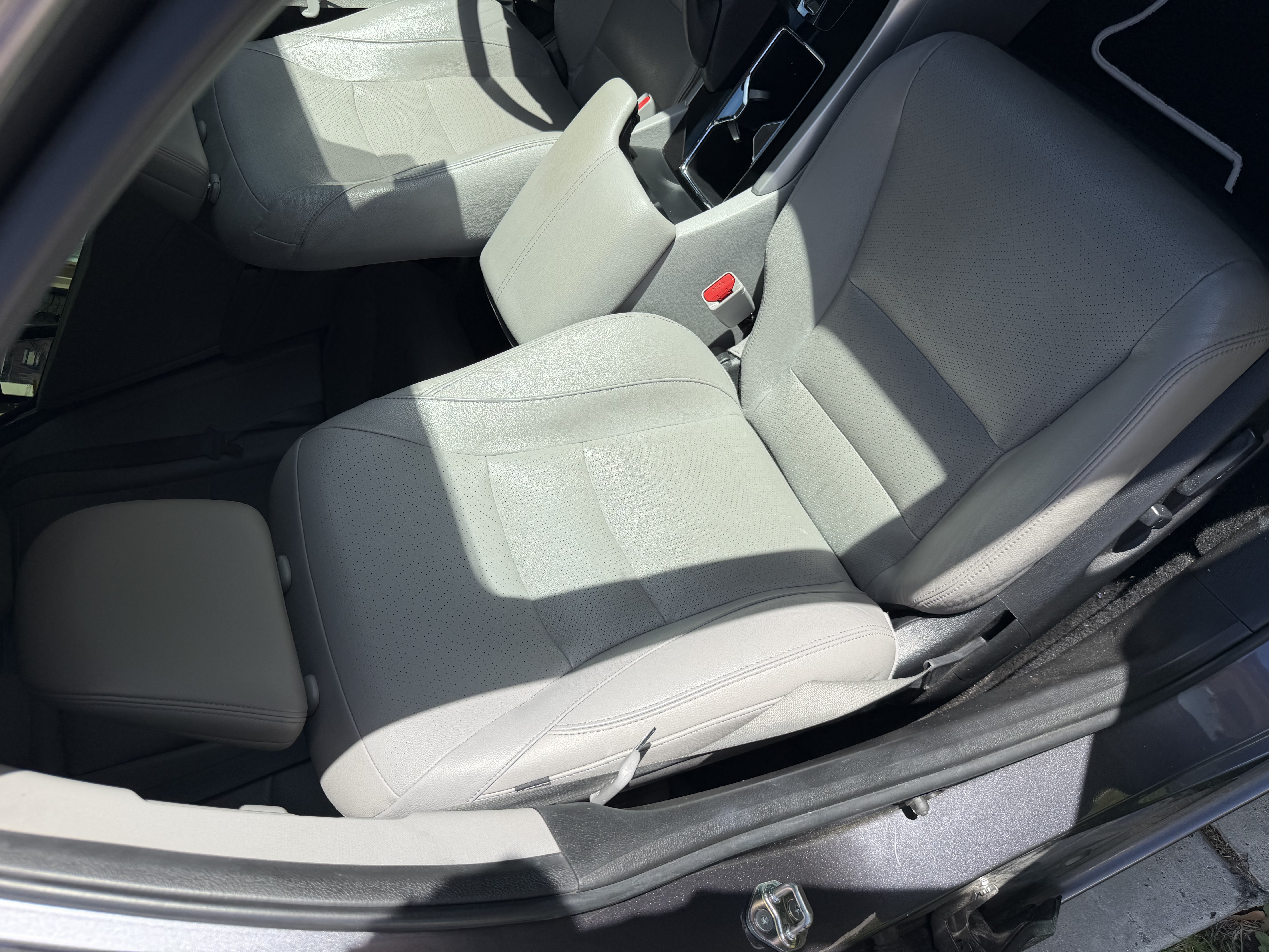 Used 2017 Honda Accord EX-L image 12