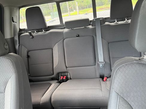 Used 2019 Chevrolet Silverado 1500 LT Trail Boss AWD/4WD image 19