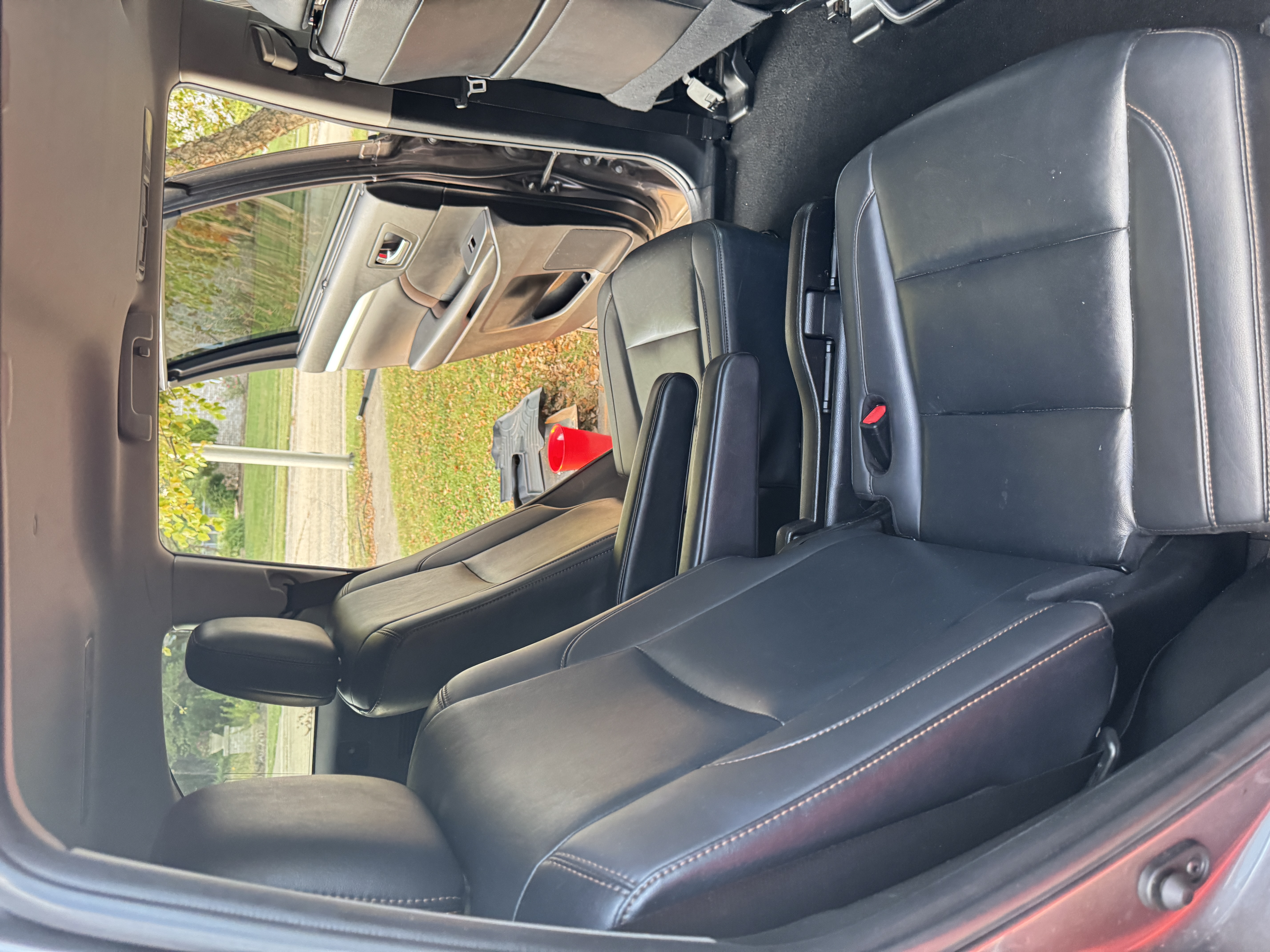 Used 2019 Toyota Highlander XLE FWD image 24