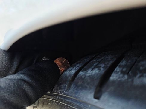 Used 2018 Chevrolet Camaro ZL1 image 17