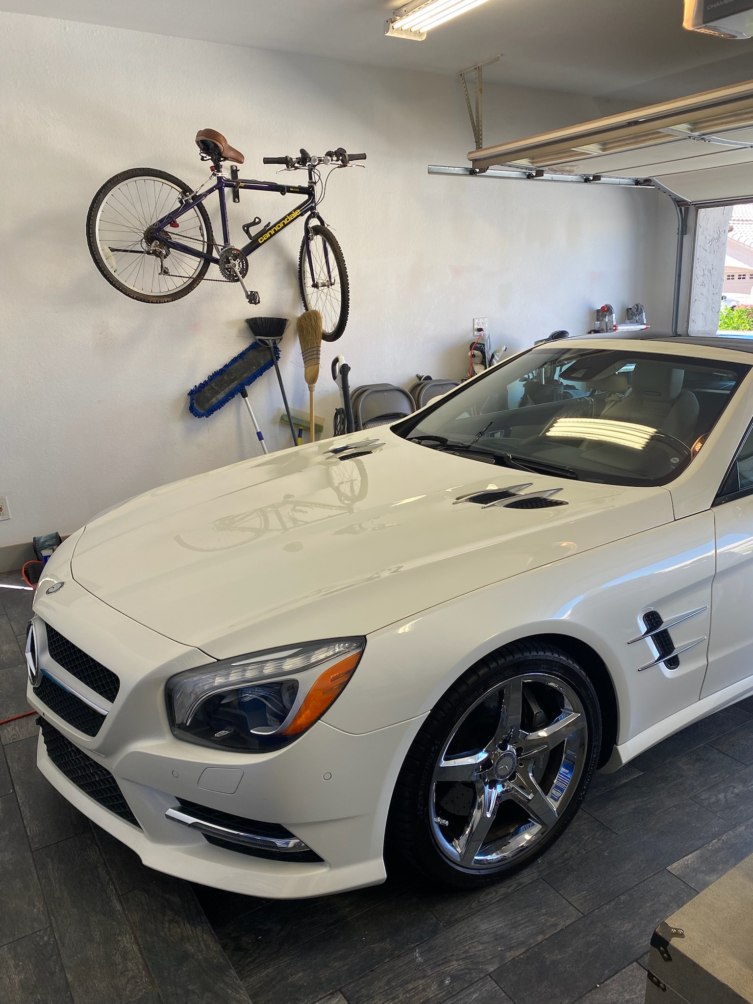 Used 2013 Mercedes-Benz SL 550 image 15