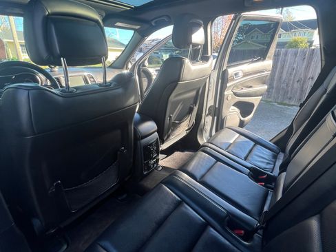 Used 2015 Jeep Grand Cherokee High Altitude AWD/4WD image 13