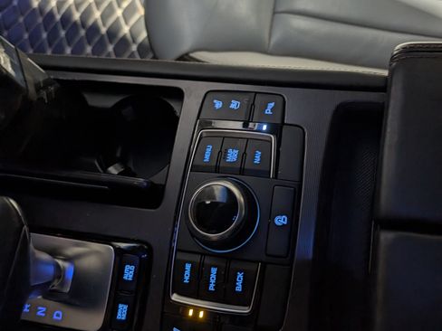 Used 2018 Genesis G80 3.3T Sport image 11